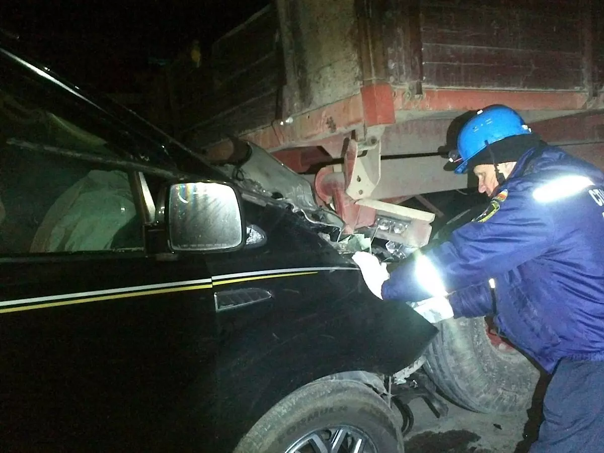 В Ростовской области произошло массовое ДТП с участием трактора и грузовика