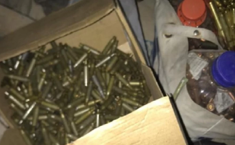В Аксае обнаружен тайник с боеприпасами в подвале многоэтажки