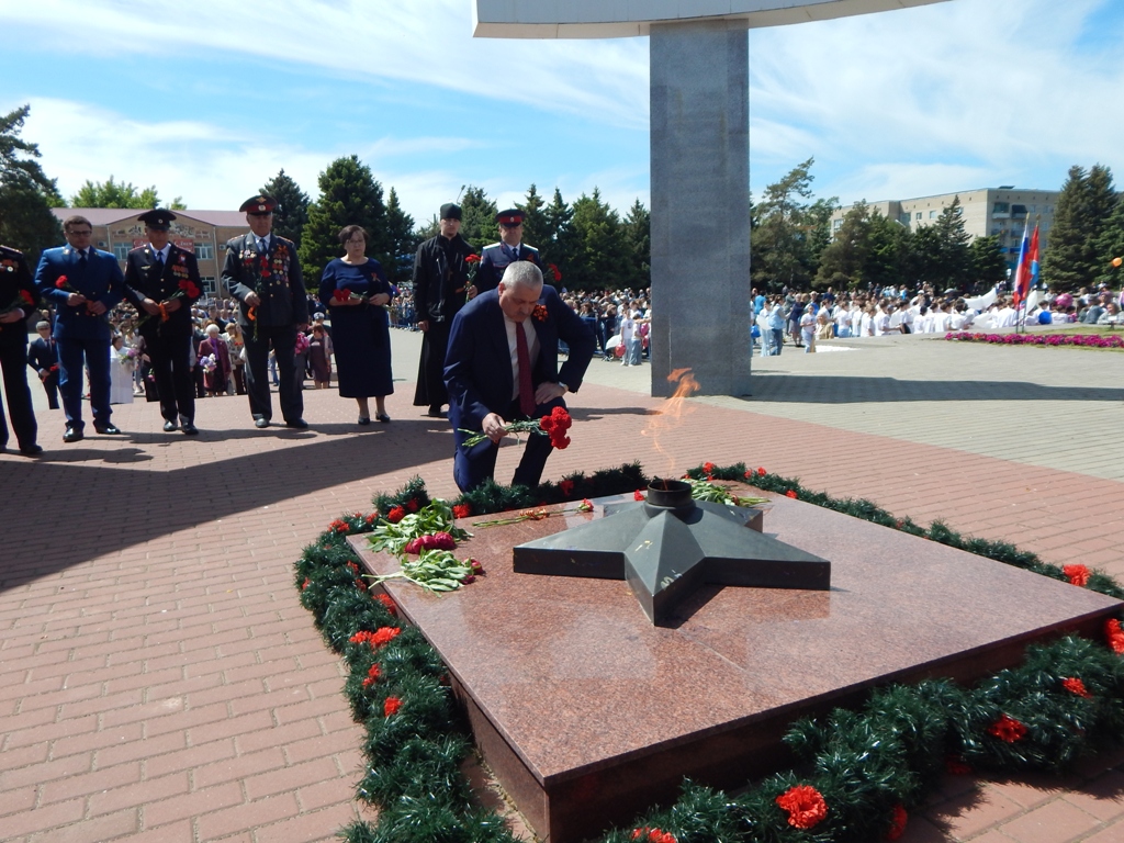 Орловчане отмечают День Великой Победы