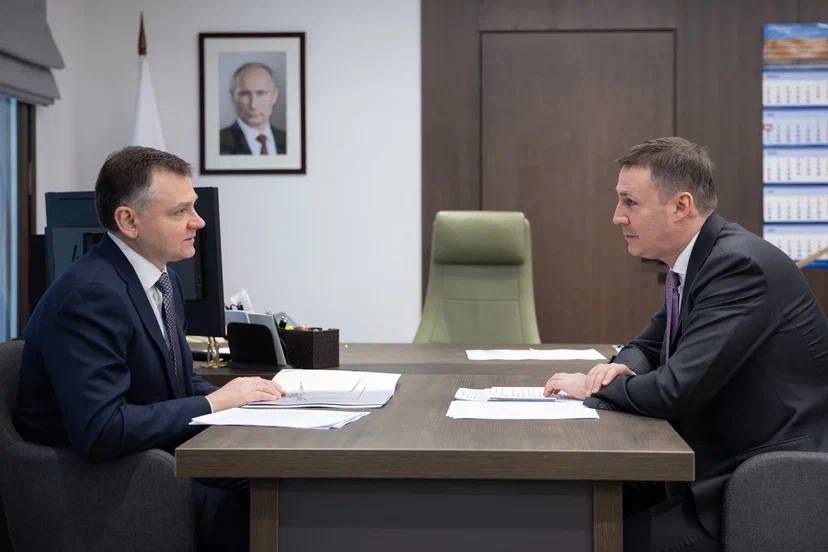 Слюсарь провёл встречи с вице-премьерами правительства России Патрушевым и Хуснуллиным